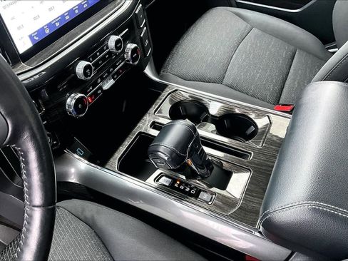 Used 2022 Ford F150 XLT w/ Equipment Group 302A High image 16