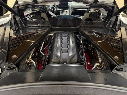Used 2021 Chevrolet Corvette Stingray Preferred Cpe w/ Z51 Performance Package RWD image 23
