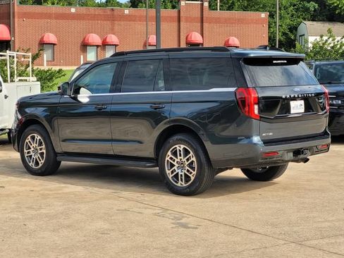 Used 2025 Ford Expedition Active RWD image 6