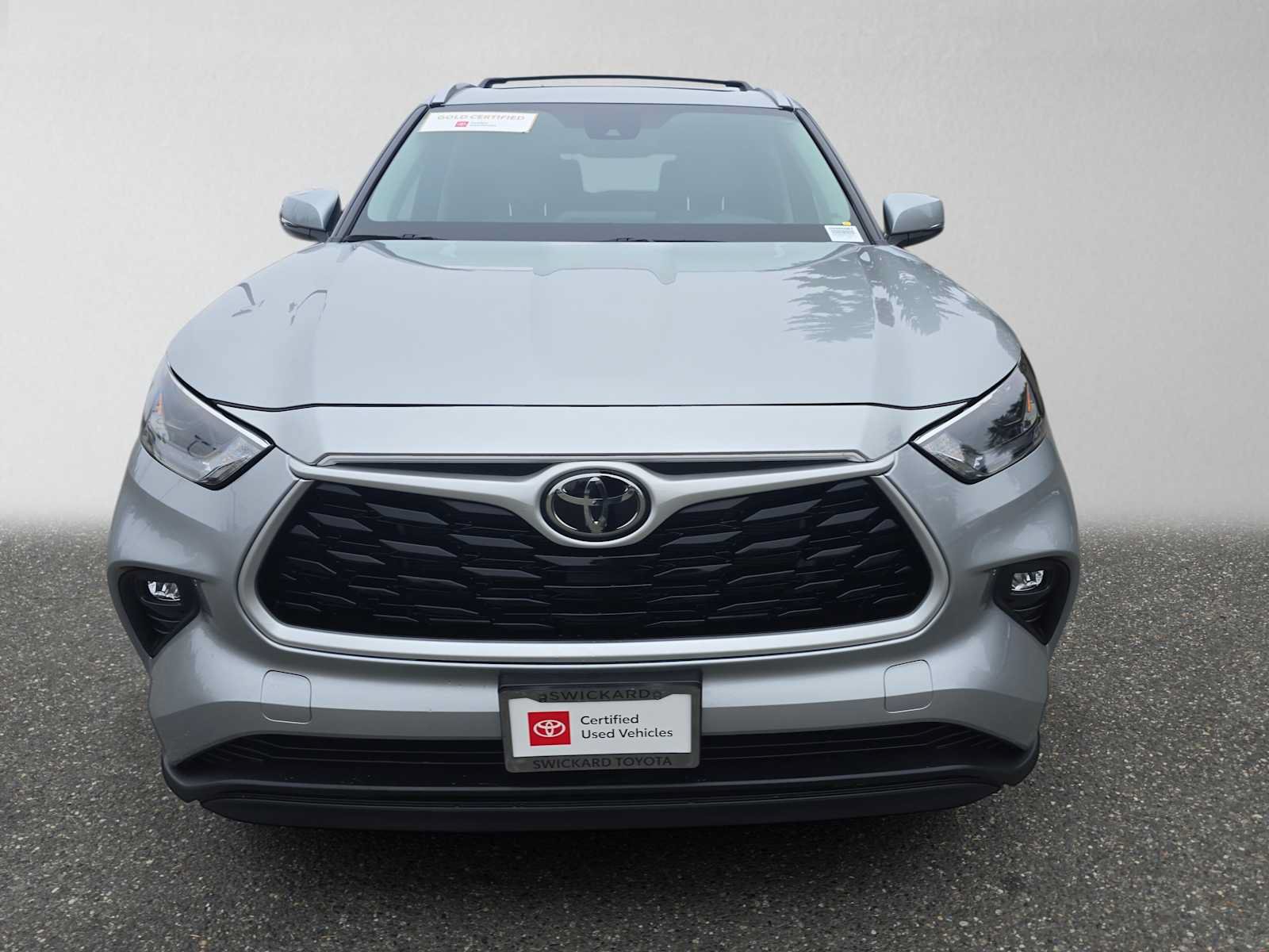Used 2023 Toyota Highlander XLE AWD/4WD image 8