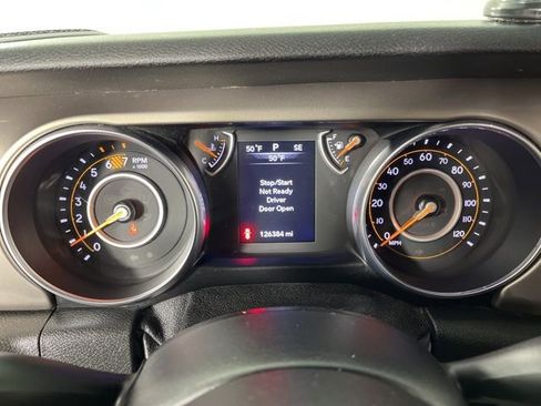 Used 2020 Jeep Wrangler Sport image 23