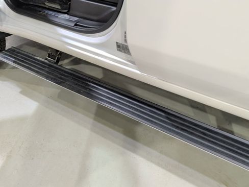 Used 2024 GMC Sierra 2500 Denali w/ Denali Reserve Package image 12