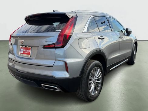 Used 2024 Cadillac XT4 Premium Luxury image 4