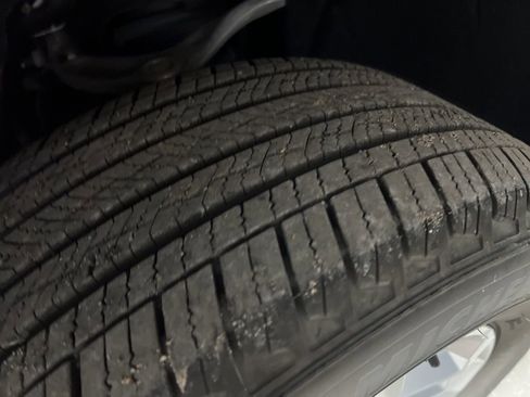 Used 2025 Chevrolet Tahoe LT image 43