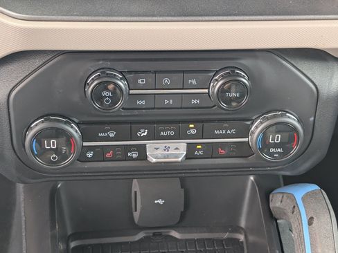 Used 2024 Ford Bronco Wildtrak AWD/4WD image 30