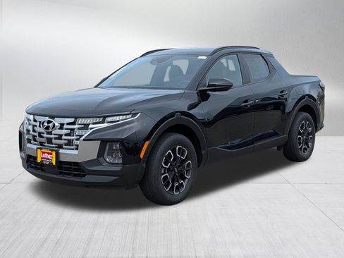 Used 2023 Hyundai Santa Cruz SEL Premium AWD/4WD image 3