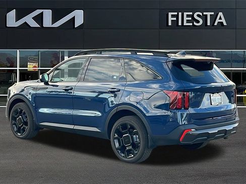 Certified 2025 Kia Sorento SX Prestige image 3