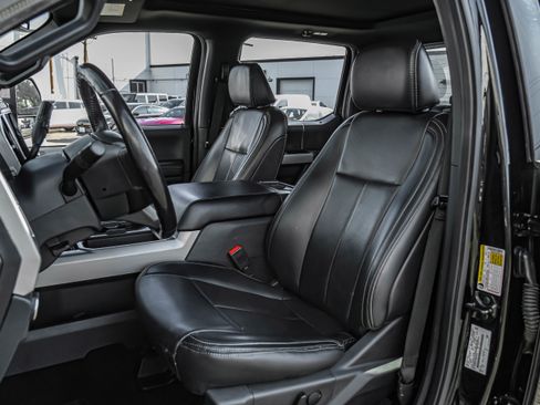 Used 2022 Ford F450 Lariat w/ Chrome Package image 30