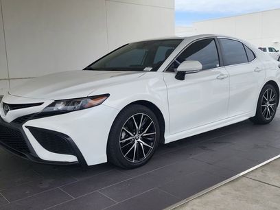 Used 2022 Toyota Camry SE w/ Convenience Package