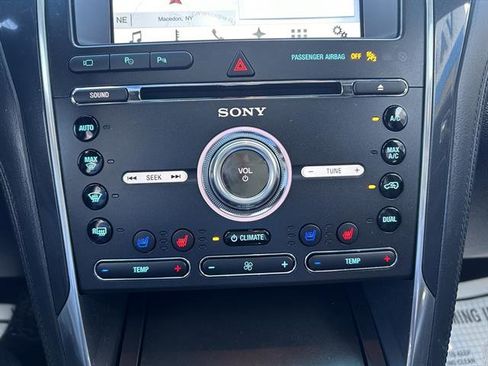 Used 2017 Ford Explorer Platinum image 21