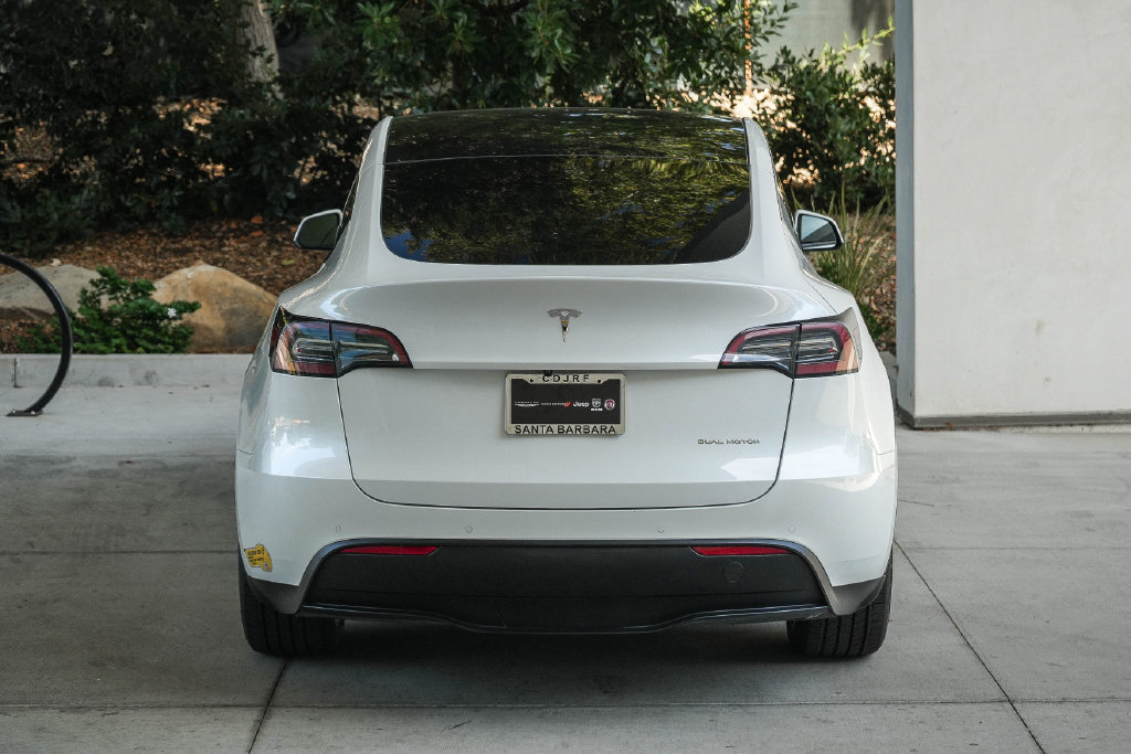 Used 2021 Tesla Model Y Long Range AWD/4WD image 5