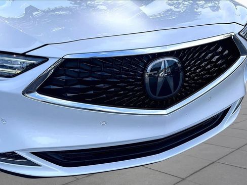 Used 2022 Acura MDX SH-AWD w/ Advance Package image 30