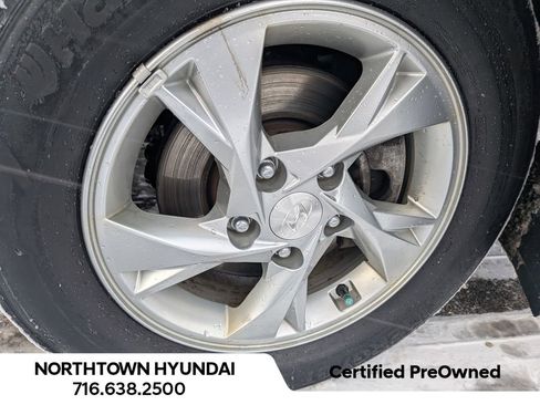 Certified 2023 Hyundai Elantra SE image 39