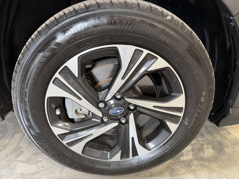 Used 2024 Subaru Crosstrek 2.0i Premium AWD/4WD image 25