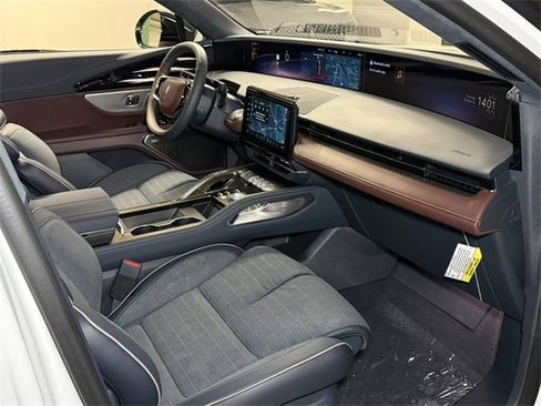 New 2026 Lincoln Nautilus Black Label image 7