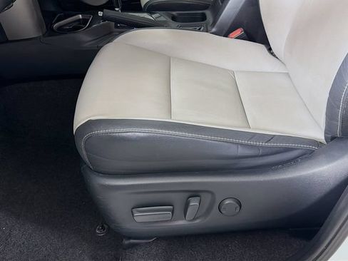 Used 2017 Toyota RAV4 Limited w/ Advanced Technology Package AWD/4WD image 20