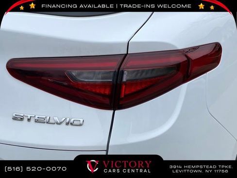 Used 2023 Alfa Romeo Stelvio Ti image 10