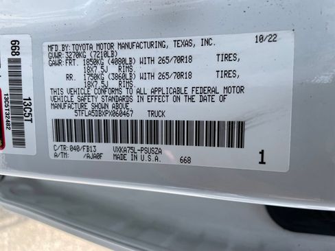 Used 2023 Toyota Tundra SR5 w/ SR5 Convenience Package AWD/4WD image 29