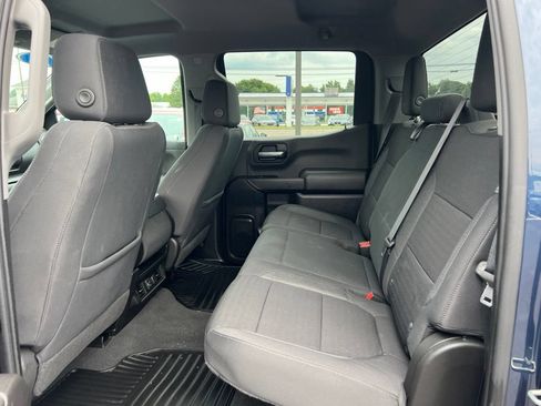Used 2022 Chevrolet Silverado 1500 LT AWD/4WD image 22