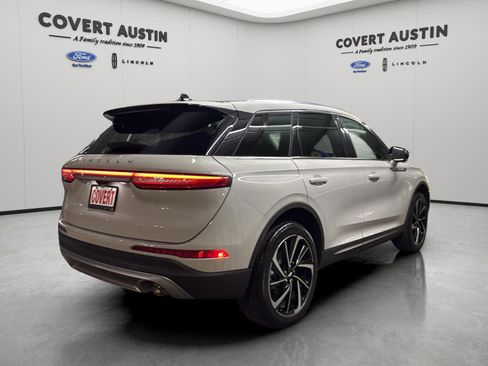 Used 2024 Lincoln Corsair Reserve w/ Equipment Group 201A image 5