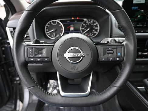 Used 2023 Nissan Rogue SL w/ SL Premium Package image 28