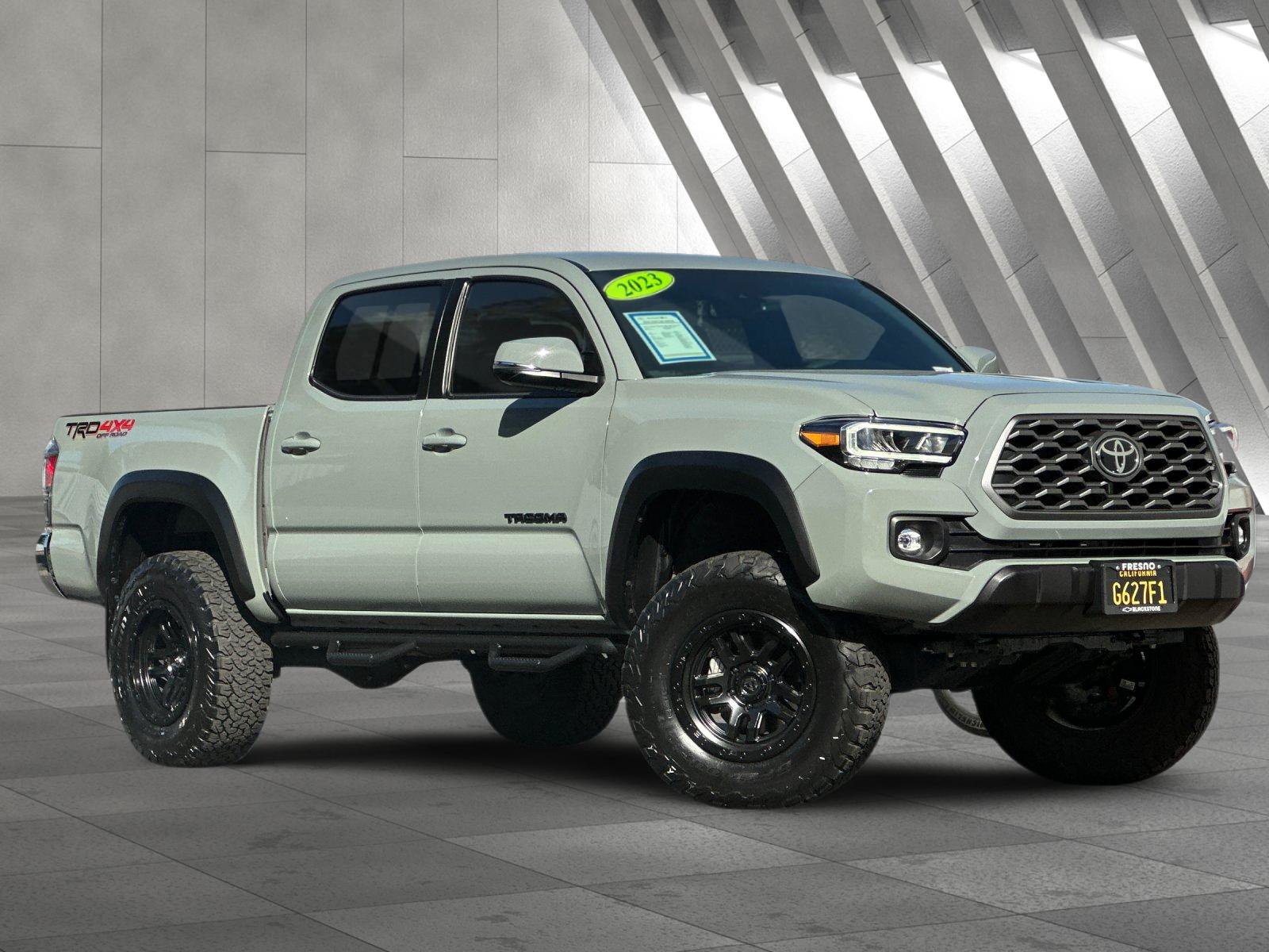 Used 2023 Toyota Tacoma TRD Off-Road AWD/4WD image 2