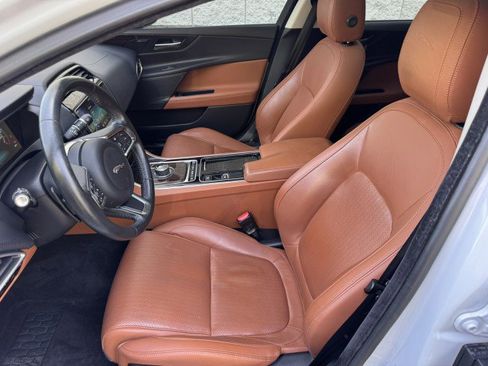 Used 2018 Jaguar XE Portfolio AWD/4WD image 7