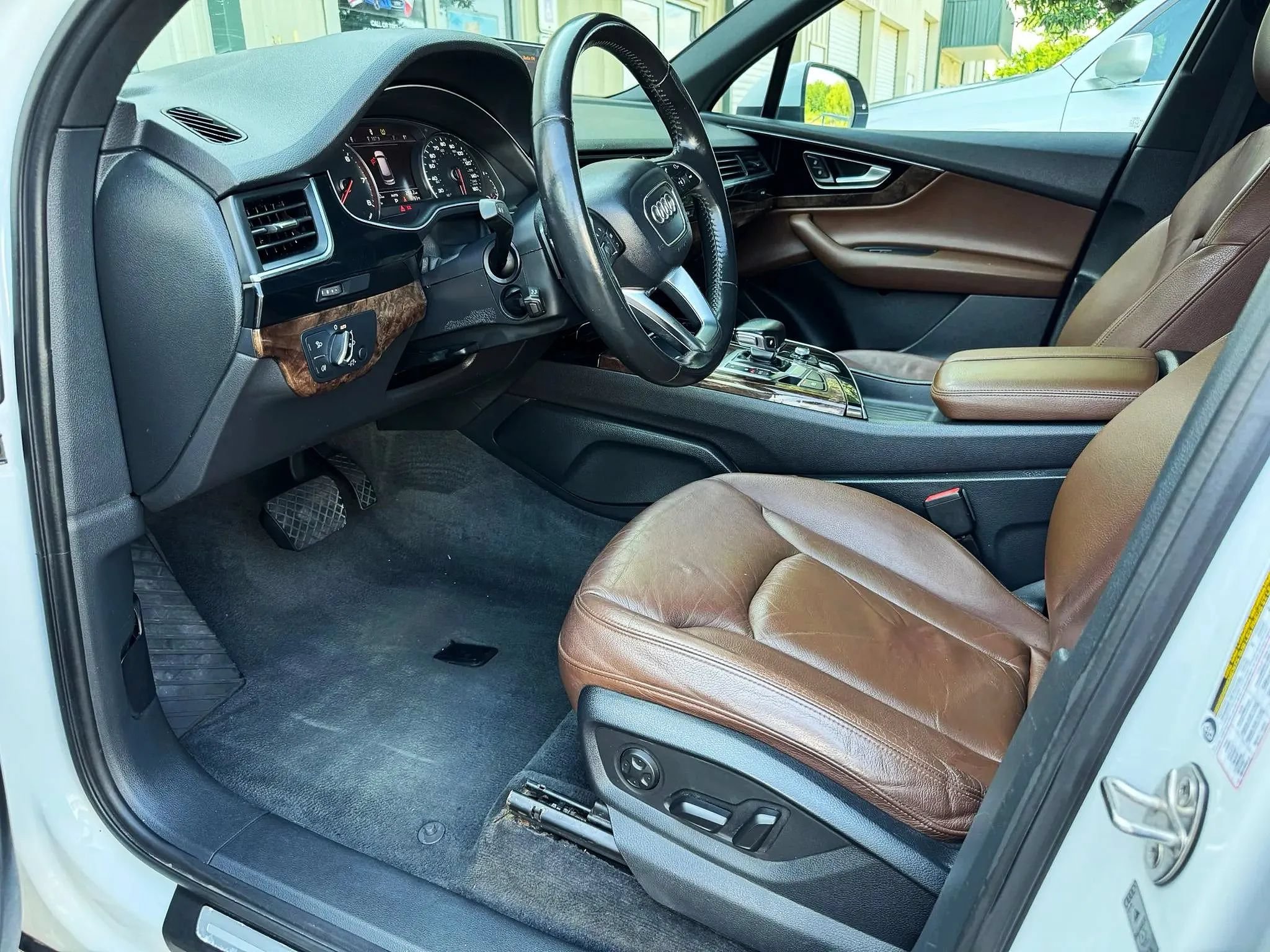 Used 2017 Audi Q7 3.0T Premium AWD/4WD image 15