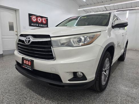 Used 2015 Toyota Highlander XLE FWD image 7