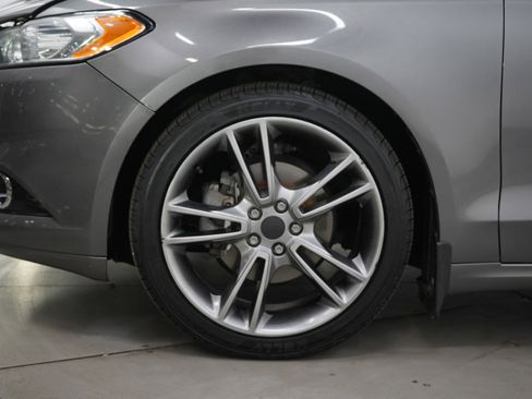 Used 2014 Ford Fusion Titanium image 28