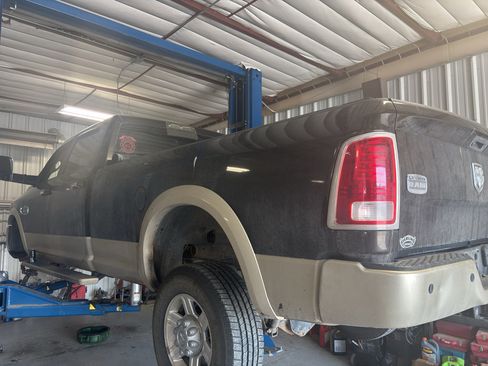 Used 2013 RAM 2500 Longhorn w/ Convenience Group AWD/4WD image 2