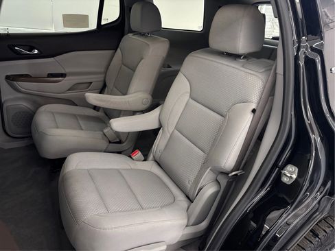 Used 2022 GMC Acadia SLE image 14