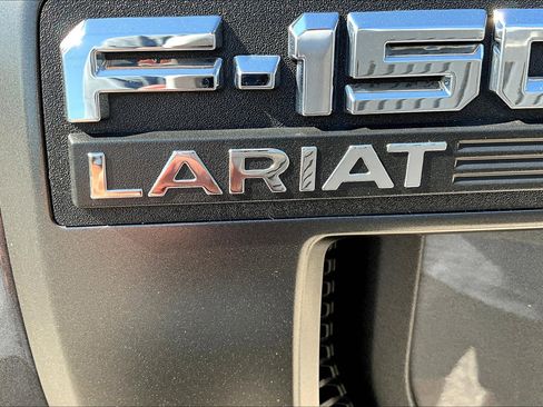 Used 2022 Ford F150 Lariat w/ Equipment Group 502A High image 8