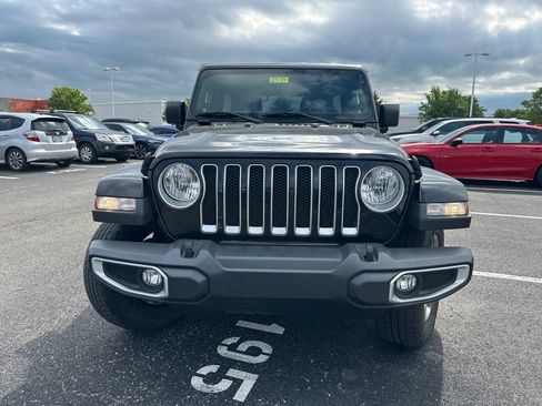 Used 2020 Jeep Wrangler Unlimited Sahara w/ Cold Weather Group AWD/4WD image 2