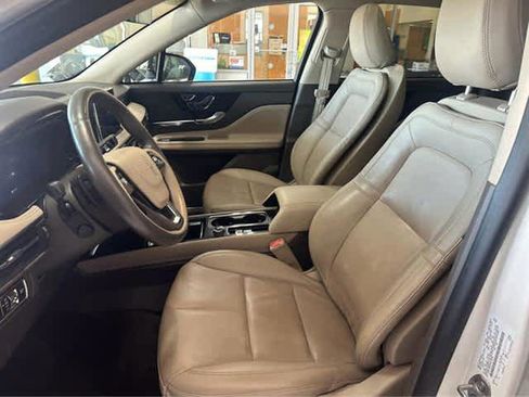 Used 2022 Lincoln Corsair Reserve w/ Equipment Group 201A image 18