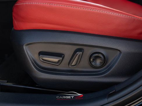 Used 2020 Toyota Camry XSE image 33