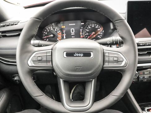 New 2026 Jeep Compass Limited image 25