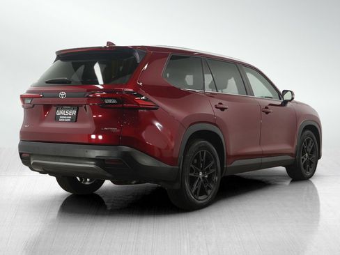 Used 2024 Toyota Grand Highlander Limited image 6