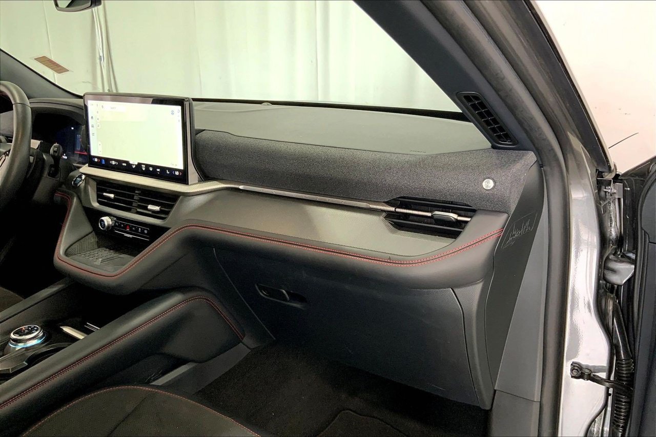 Used 2025 Ford Explorer ST w/ Sun And Sound Package AWD/4WD image 15