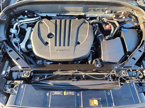 Certified 2023 Volvo XC60 B5 Plus w/ Climate Package image 30