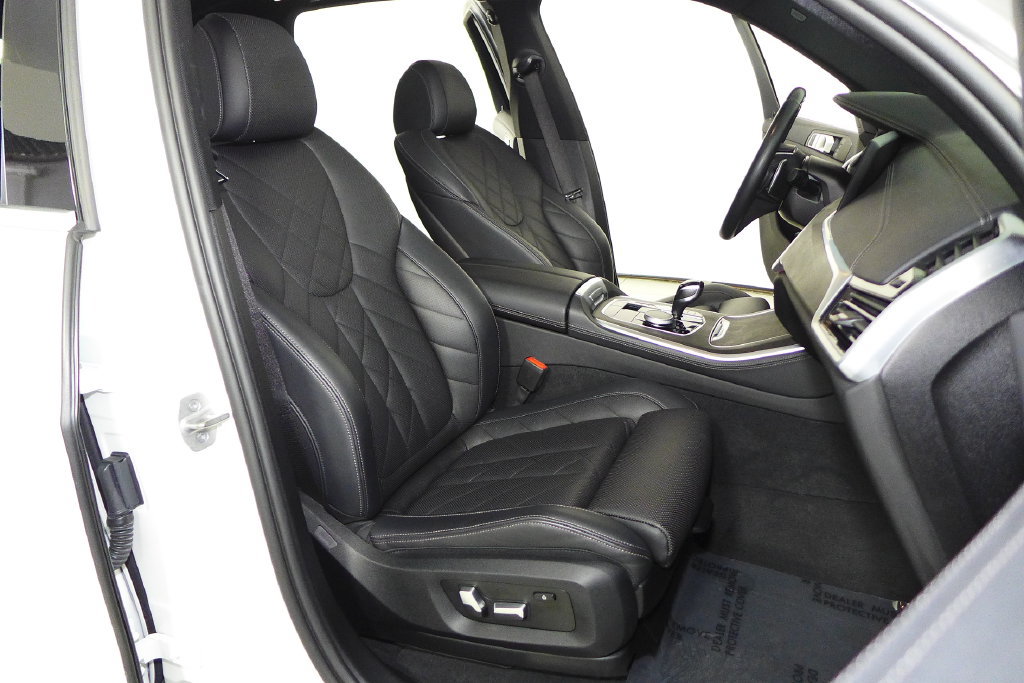 Used 2023 BMW X5 sDrive40i w/ Parking Assistance Package RWD image 19
