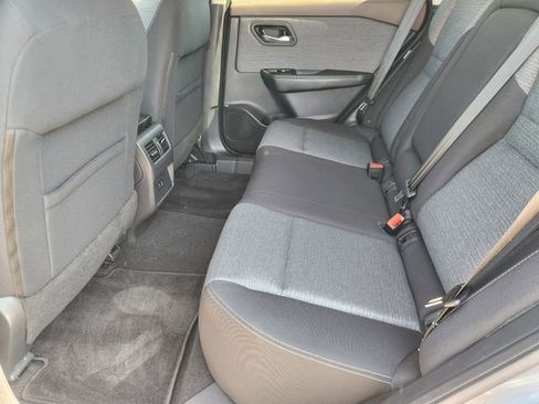 Used 2021 Nissan Rogue SV FWD image 30