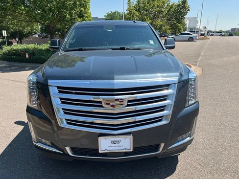 Used 2020 Cadillac Escalade Platinum AWD/4WD image 8