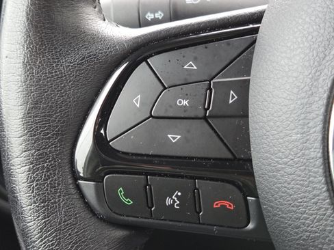 Used 2022 Jeep Renegade Altitude w/ Convenience Group AWD/4WD image 12