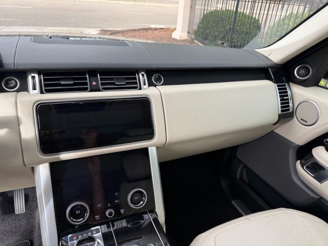 Used 2018 Land Rover Range Rover Supercharged AWD/4WD image 13
