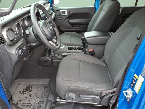 Used 2023 Jeep Gladiator Sport image 5