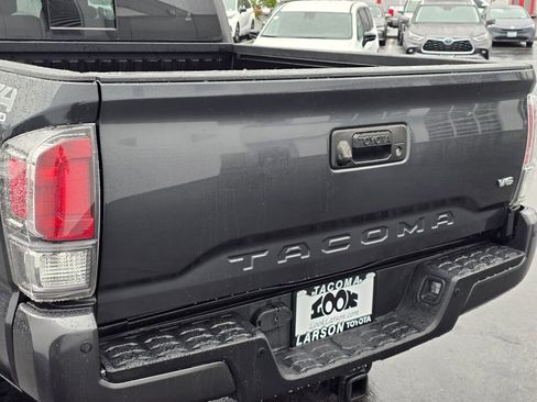 Used 2023 Toyota Tacoma TRD Off-Road w/ Technology Package image 14