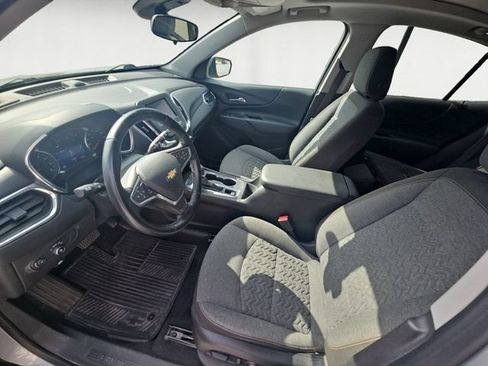 Used 2023 Chevrolet Equinox LT AWD/4WD image 9