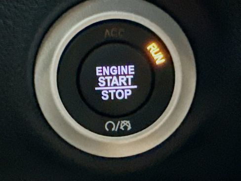 Used 2026 Chrysler Pacifica Select FWD image 26