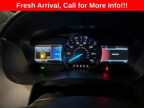 Used 2018 Ford Explorer XLT w/ Equipment Group 202A image 3